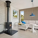 Alimpij - 5m From The Sea By Interhome