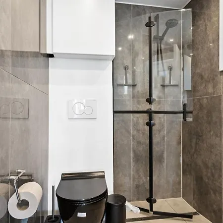 度假居 Alimpij - 5m From The Sea By Interhome *