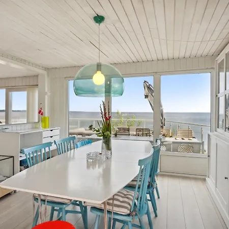 度假居 Alimpij - 5m From The Sea By Interhome