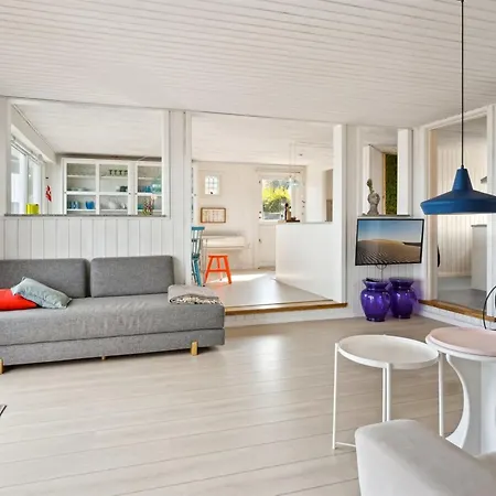 度假居 Alimpij - 5m From The Sea By Interhome