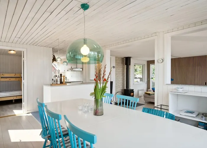 Alimpij - 5m From The Sea By Interhome *